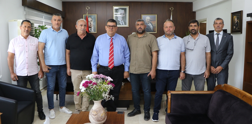 MALİYE BAKANI DR. ÖZDEMİR BEROVA, KAR-İŞ HEYETİ İLE GÖRÜŞTÜ