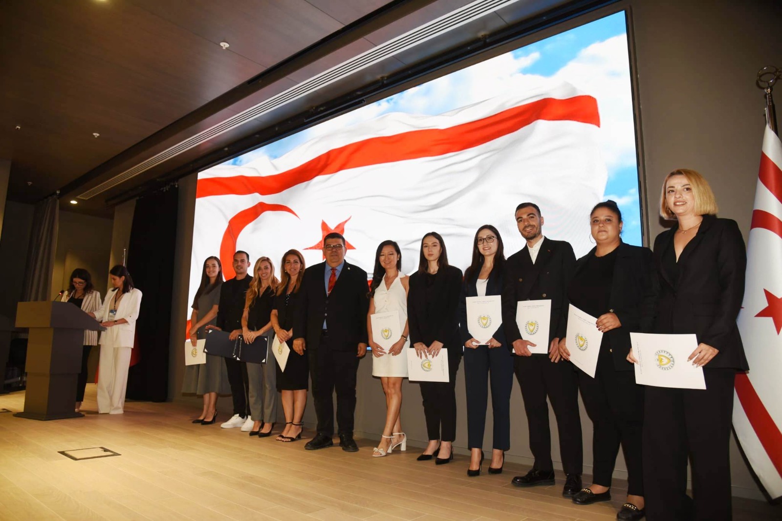 TASDİK MEMURLUĞU GÖREVİNE HAK KAZANANLARA ATAMA BELGELERİ DÜZENLENEN TÖRENLE TAKDİM EDİLDİ